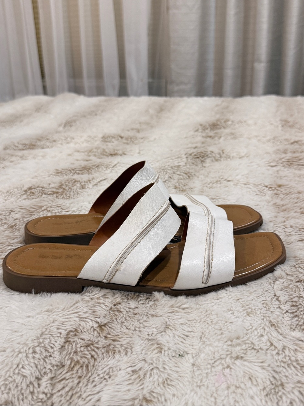 Coach and Four White Leather Slide Sandals Made in Italy Women’s 7.5